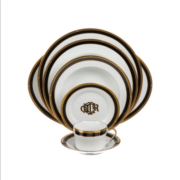 CHRISTIAN DIOR MONOGRAM 52 pieces dinnerware set. - Picture 5 of 8